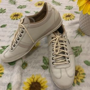 Lacoste women’s lace up sneakers